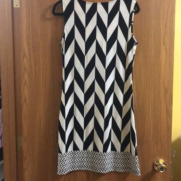 Women’s dress Sz Small Haani Sleeveless Cutout - Picture 2 of 4